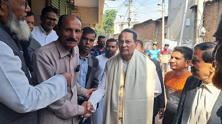প্রতীক পাওয়ার দুই দিন পর এলাকায় ইনু, পাশে নেই আওয়ামী লীগের নেতারা