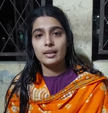 কুষ্টিয়া হরিপুরে জুয়াড়ী স্বামীর হাতে এক গৃহবধু নির্যাতনের শিকার