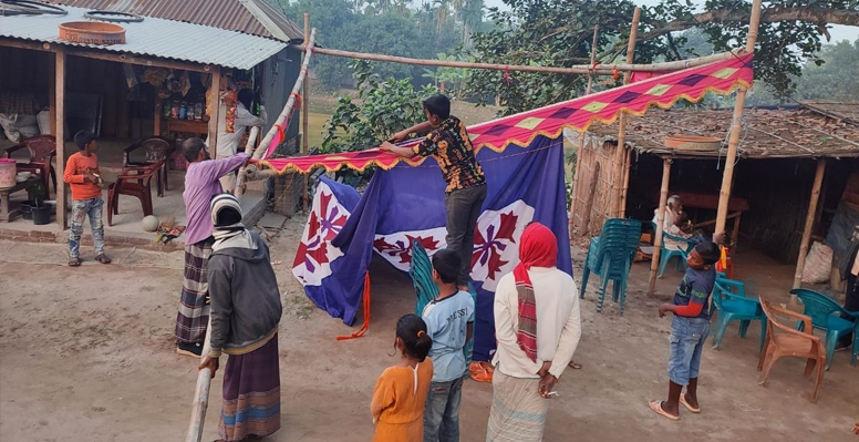 কুমারখালীতে পাঁচটি নির্বাচনী ক্যাম্প অপসারণ ও জরিমানা