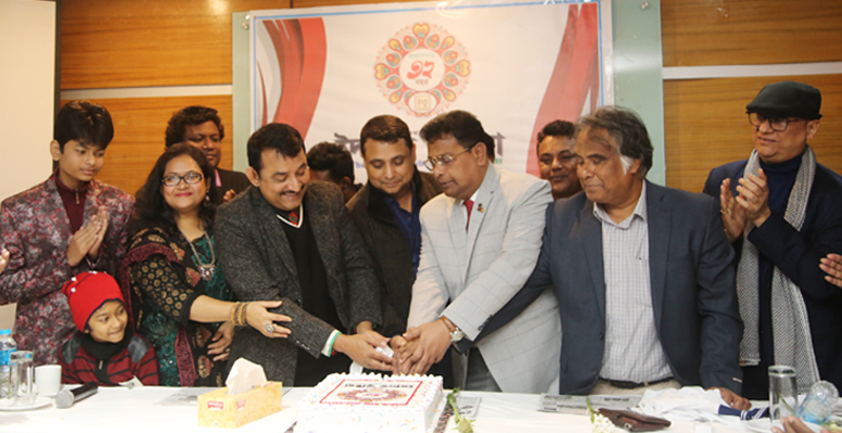 দৈনিক কুষ্টিয়ার ৩২ বছরে পদার্পণ উদযাপন