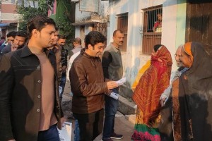 নৌকার পক্ষে গণসংযোগ করলেন ব্যারিস্টার গৌরব চাকী
