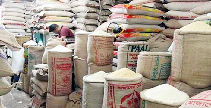 কুষ্টিয়ার মোকামে ভরা আমন মৌসুমেও লাফিয়ে লাফিয়ে বাড়ছে চালের দাম