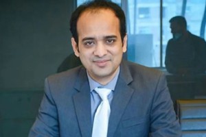 পরোয়ানা জারির একদিন পরই জামিন পেলেন ইভ্যালির রাসেল