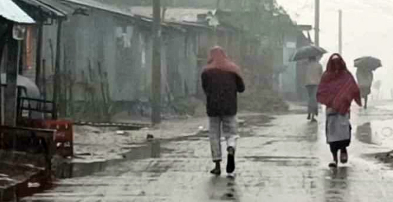 তীব্র শীতে কাঁপছে মিরপুরের বিভিন্ন এলাকার মানুষ, নেই পর্যাপ্ত শীত বস্ত্রের বরাদ্দ