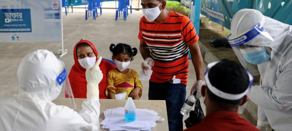 দেশে আবারও করোনা সংক্রমণ বাড়ছে, দ্রুত টিকা দেওয়ার নির্দেশ 5 173867772967a21de1d154a 1 দেশে আবারও করোনা সংক্রমণ বাড়ছে, দ্রুত টিকা দেওয়ার নির্দেশ