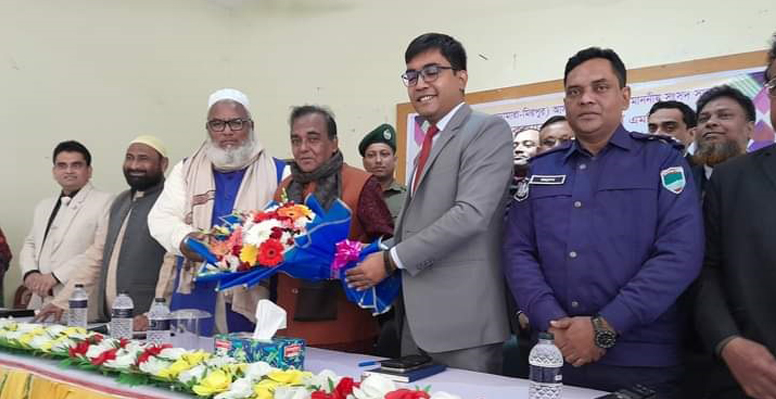 প্রশাসনের ভাবমূর্তি ক্ষুন্ন হয় এমন কোন কাজ করবেন না : কামারুল আরেফিন এমপি