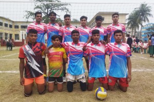 দৌলতপুরের পিএসএস মাধ্যমিক বিদ্যালয় ভলিবলে জেলা চ্যাম্পিয়ন