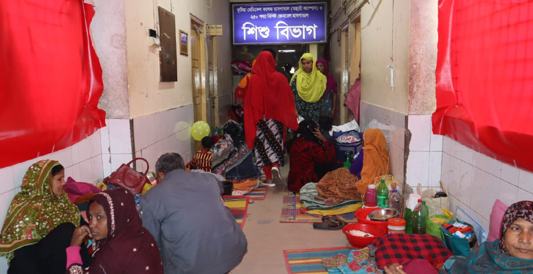 কুষ্টিয়া সদর হাসপাতালের শিশু ওয়ার্ডে ধারণক্ষমতার ৬ গুণের বেশী রোগী