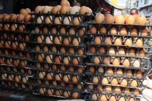 কুষ্টিয়ায় দাম বেড়েছে ডিমের