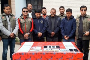 দৌলতপুরের রোকনুজ্জামানসহ জালিয়াতচক্রের তিন সদস্য গ্রেফতার