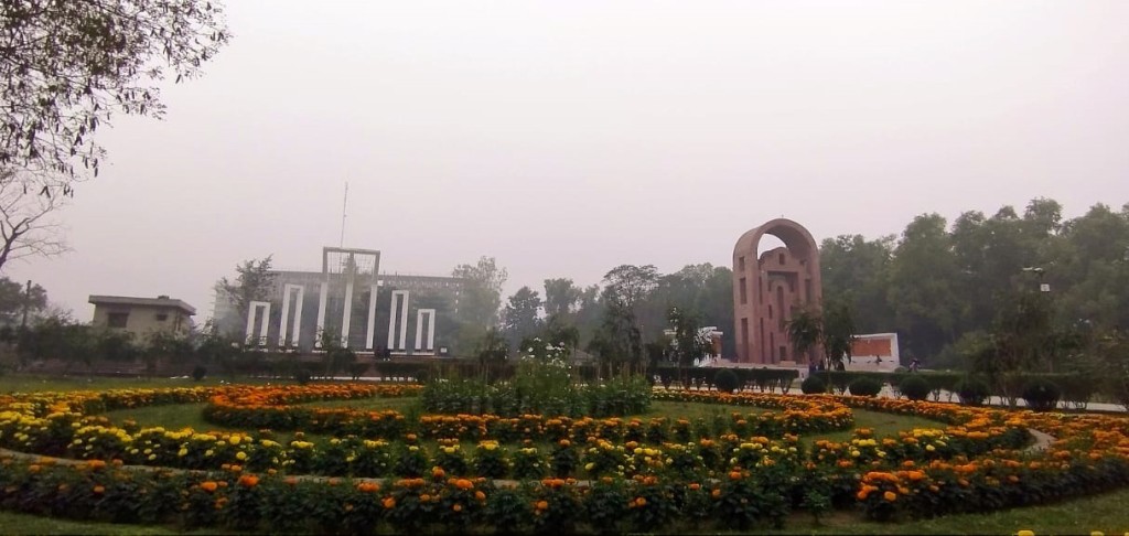 বাহারি ফুলের সৌরভে মাতোয়ারা ইসলামী বিশ্ববিদ্যালয় 5 173867803067a21f0e01ac3 1 বাহারি ফুলের সৌরভে মাতোয়ারা ইসলামী বিশ্ববিদ্যালয়