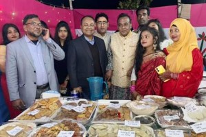 মিরপুরে পিঠা উৎসব ও লোকজ মেলা পরিদর্শন করলেন এমপি কামারুল আরেফিন