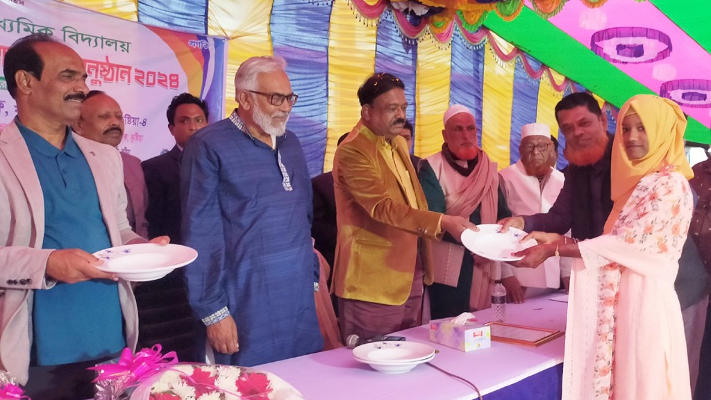 কুমারখালীতে বার্ষিক ক্রীড়া প্রতিযোগিতা ও পুরস্কার বিতরণী অনুষ্ঠিত 5 173867804667a21f1eef43e 1 কুমারখালীতে বার্ষিক ক্রীড়া প্রতিযোগিতা ও পুরস্কার বিতরণী অনুষ্ঠিত