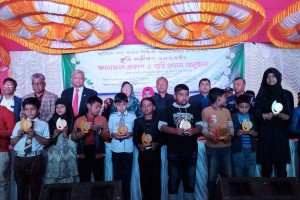 মিরপুরে জাস্টিস আবু জাফর সিদ্দিকী ওয়েলফেয়ার ফাউন্ডেশন কর্তৃক বৃত্তি প্রদান