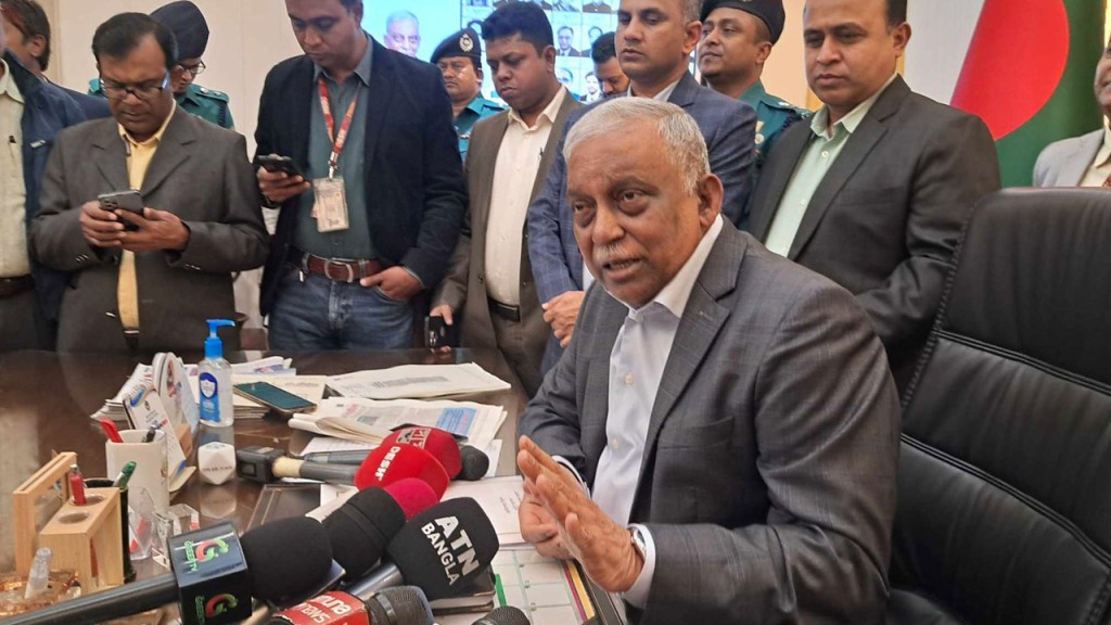 আমাদের সীমান্ত ক্রস করে কাউকে আসতে দেব না: স্বরাষ্ট্রমন্ত্রী 4 173867832067a2203027eb0 1 আমাদের সীমান্ত ক্রস করে কাউকে আসতে দেব না: স্বরাষ্ট্রমন্ত্রী