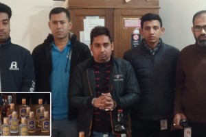 খোকসায় ১৮ বোতল বিদেশী মদসহ আটক ১