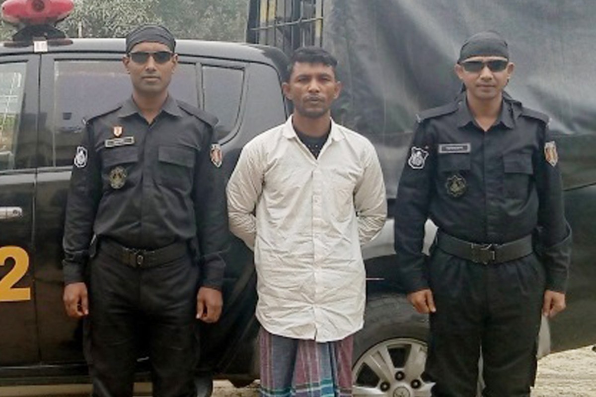 কুষ্টিয়া র‌্যাবের অভিযানে সাজাপ্রাপ্ত পলাতক আসামী গ্রেফতার