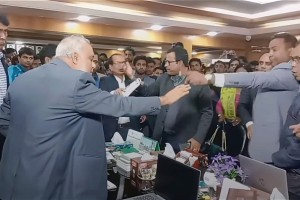 ইবিতে ইমাম নিয়োগকে কেন্দ্র করে তুলকালাম কাণ্ড