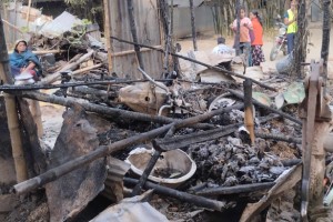 দৌলতপুরে দুর্বৃত্তের দেওয়া আগুনে ঘর ও মোটরসাইকেল ভষ্মীভূত