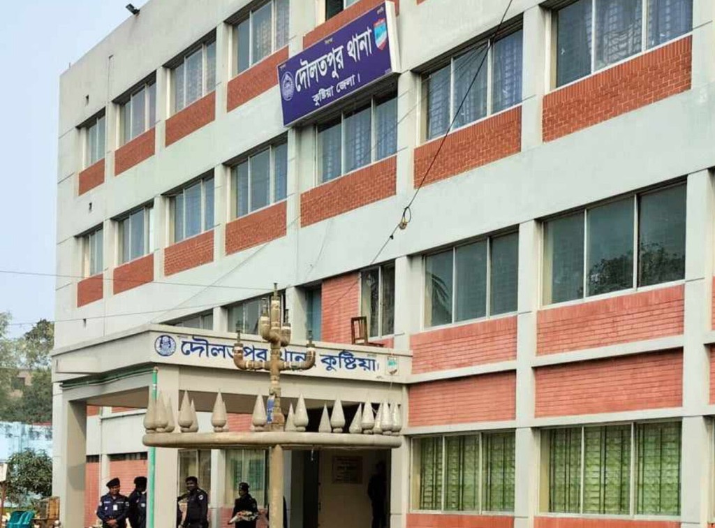 সাংবাদিক সোহাগের ওপর সন্ত্রাসী হামলা দৌলতপুরে কিশোর গ্যাংয়ের সদস্য বিজয় আটক 3 173867846867a220c4585dc 1 সাংবাদিক সোহাগের ওপর সন্ত্রাসী হামলা দৌলতপুরে কিশোর গ্যাংয়ের সদস্য বিজয় আটক