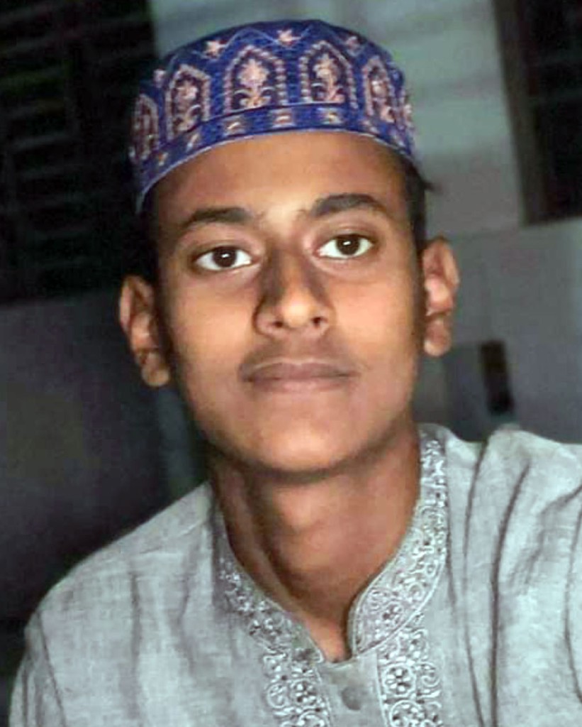 ইভটিজিংয়ের প্রতিবাদ করায় কিশোরকে কুপিয়ে হত্যা, আহত-২ 4 173867852967a22101ae92a 1 ইভটিজিংয়ের প্রতিবাদ করায় কিশোরকে কুপিয়ে হত্যা, আহত-২