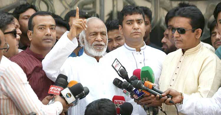 জনগণ দিশেহারা, মন্ত্রীরা করছেন তামাশা: মঈন খান
