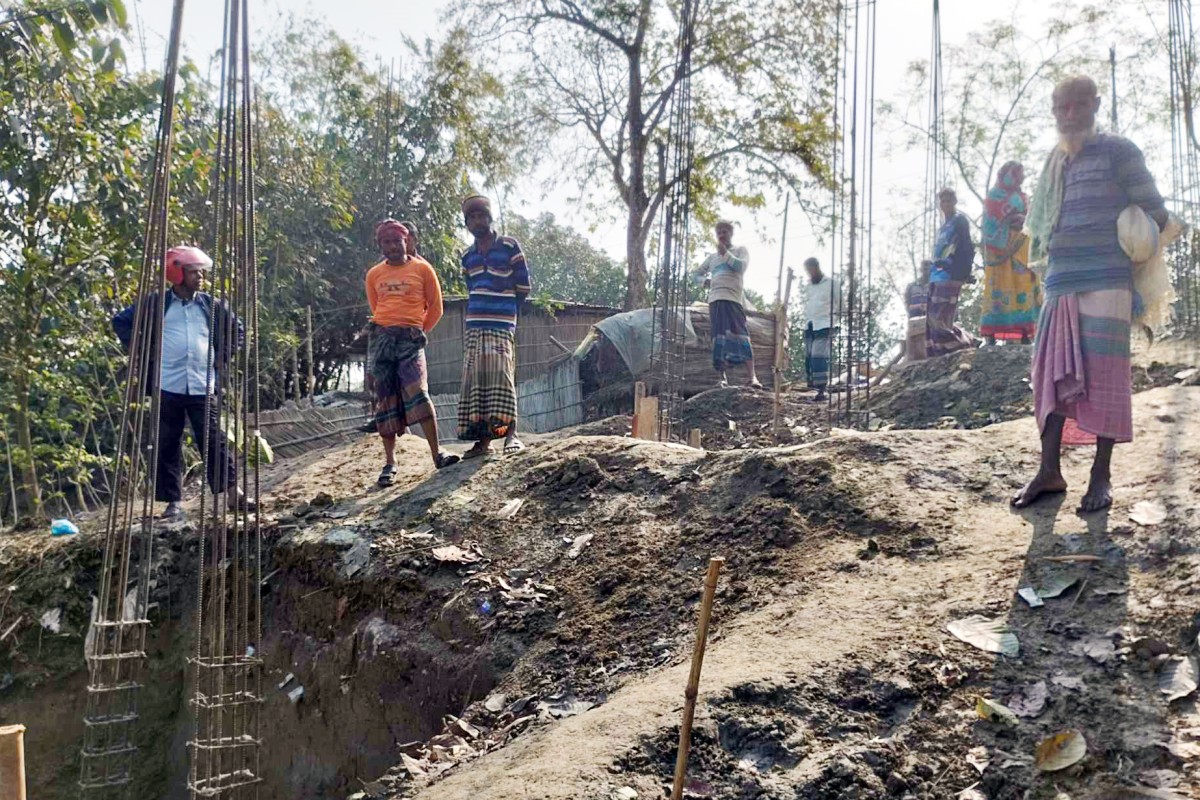 দৌলতপুরে ওয়াপদা’র জমিতে অবৈধভাবে বাড়ী নির্মাণের মহোৎসব