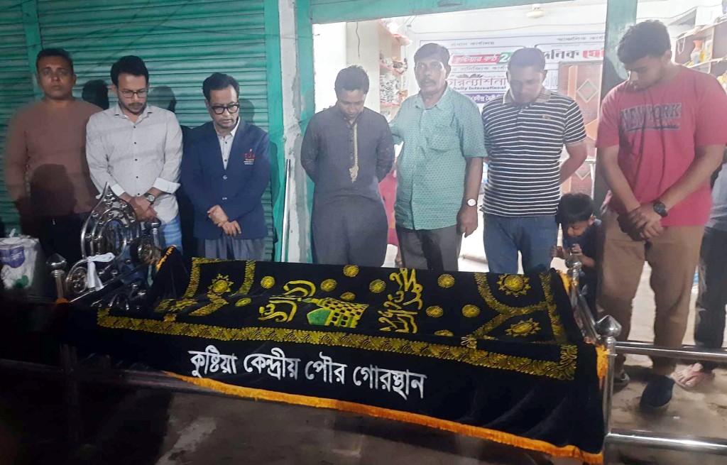 সাংবাদিক নাব্বিরের মা আর নেই 4 173867870567a221b110375 সাংবাদিক নাব্বিরের মা আর নেই