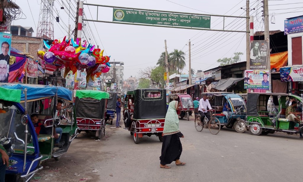 ভেড়ামারায় অবৈধ অটো রিকশার দাপটে জীবনযাত্রা বিপর্যস্ত 4 173867877167a221f311f48 ভেড়ামারায় অবৈধ অটো রিকশার দাপটে জীবনযাত্রা বিপর্যস্ত