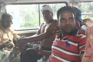 কুমারখালীতে দুই ইউপি সদস্যকে পেটালেন চেয়ারম্যানের গুন্ডা বাহিনী 