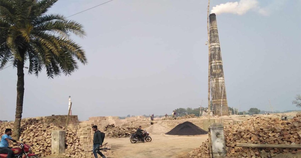 হরিণাকুন্ডুতে ইটভাটা মালিক সমিতির তদবিরে চলছে অবৈধ ইট ভাটা 4 173867882067a222246477f হরিণাকুন্ডুতে ইটভাটা মালিক সমিতির তদবিরে চলছে অবৈধ ইট ভাটা