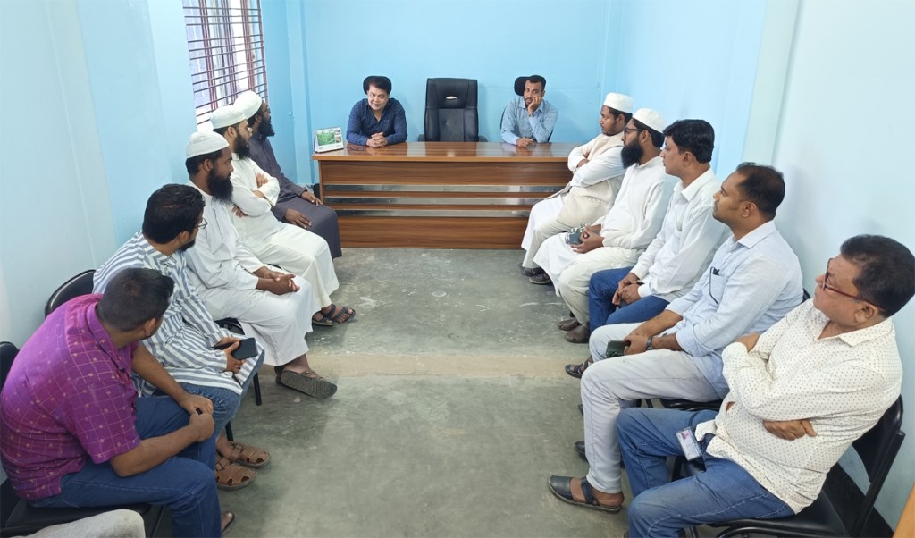 কুমারখালী প্রেসক্লাবের সদস্যদের সাথে আলেম-ওলামাদের মতবিনিময় সভা 3 173867882267a22226cce3a কুমারখালী প্রেসক্লাবের সদস্যদের সাথে আলেম-ওলামাদের মতবিনিময় সভা