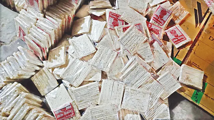টিকে থাকার লড়াইয়ে কুষ্টিয়ার তিলের খাজা