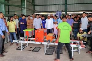 কুষ্টিয়ায় যান্ত্রিক পদ্ধতিতে ধান চাষাবাদের লক্ষ্যে প্রশিক্ষণ অনুষ্ঠিত 