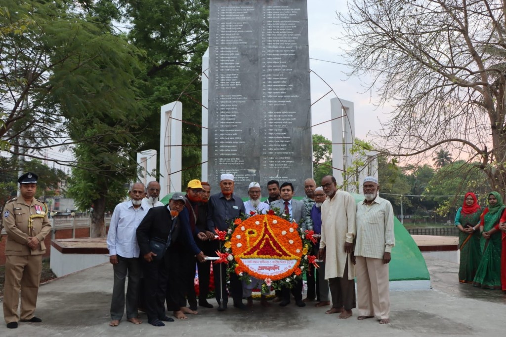 উন্নয়নের মহাসড়কে দুরন্ত গতিতে এগিয়ে চলছে দেশ: ডিসি এহেতেশাম রেজা 4 173867888067a22260cc1ff উন্নয়নের মহাসড়কে দুরন্ত গতিতে এগিয়ে চলছে দেশ: ডিসি এহেতেশাম রেজা