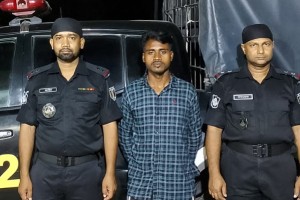 কুষ্টিয়ায় ইয়াবাসহ মাদক কারবারী গ্রেফতার