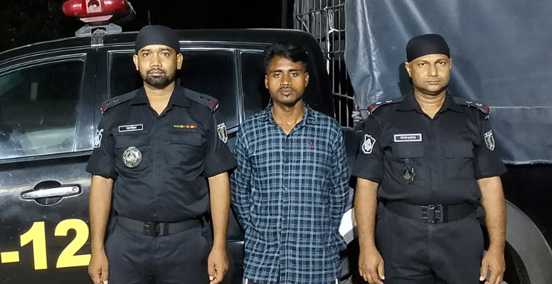 কুষ্টিয়ায় ইয়াবাসহ মাদক কারবারী গ্রেফতার