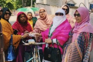 জীবন যুদ্ধে হার না মানা শাপলার পাশে কুষ্টিয়ার নারী উদ্যোক্তারা