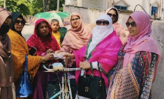 জীবন যুদ্ধে হার না মানা শাপলার পাশে কুষ্টিয়ার নারী উদ্যোক্তারা