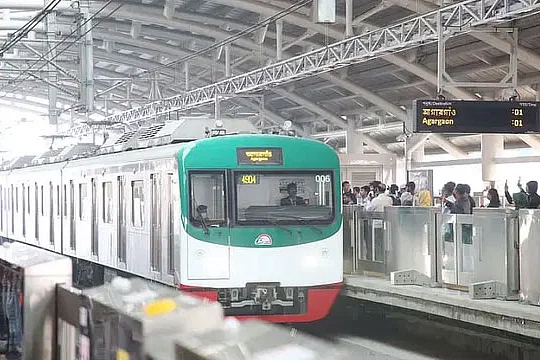 মেট্রোরেলের টিকিটে ১৫% ভ্যাট বসানোর সিদ্ধান্ত