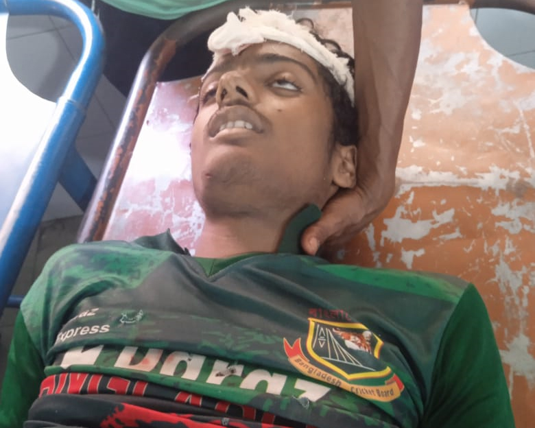 রাজবাড়ী মহাসড়কে প্রাণ গেল শিক্ষার্থীর