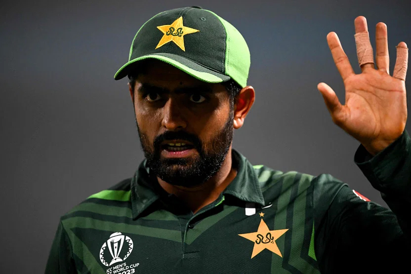 বাবর যে কারণে নেতৃত্ব ছেড়েছিলেন, জানালেন জাকা আশরাফ