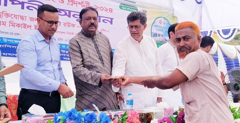 শেখ হাসিনার হাতে দেশের মানুষ ভাল আছে : আবদুর রউফ এমপি