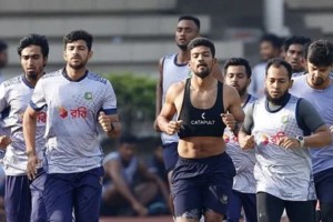 বঙ্গবন্ধু স্টেডিয়ামে দৌড়ালেন শান্ত-মুশফিক-তানজিমরা