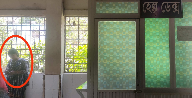 কুষ্টিয়া সদর হাসপাতালের হেল্প ডেস্ক দালালদের দখলে