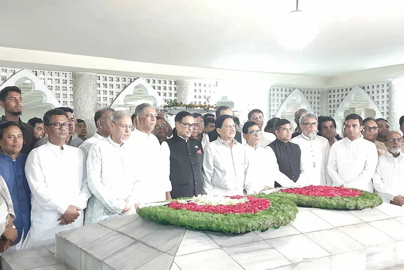 বিএনপি ক্ষমতার জন্য বিদেশি প্রভুদের দাসত্ব করছে: ওবায়দুল কাদের