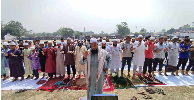 কুষ্টিয়া মিরপুরে বৃষ্টির জন্য ইস্তিসকার নামাজ আদায় 