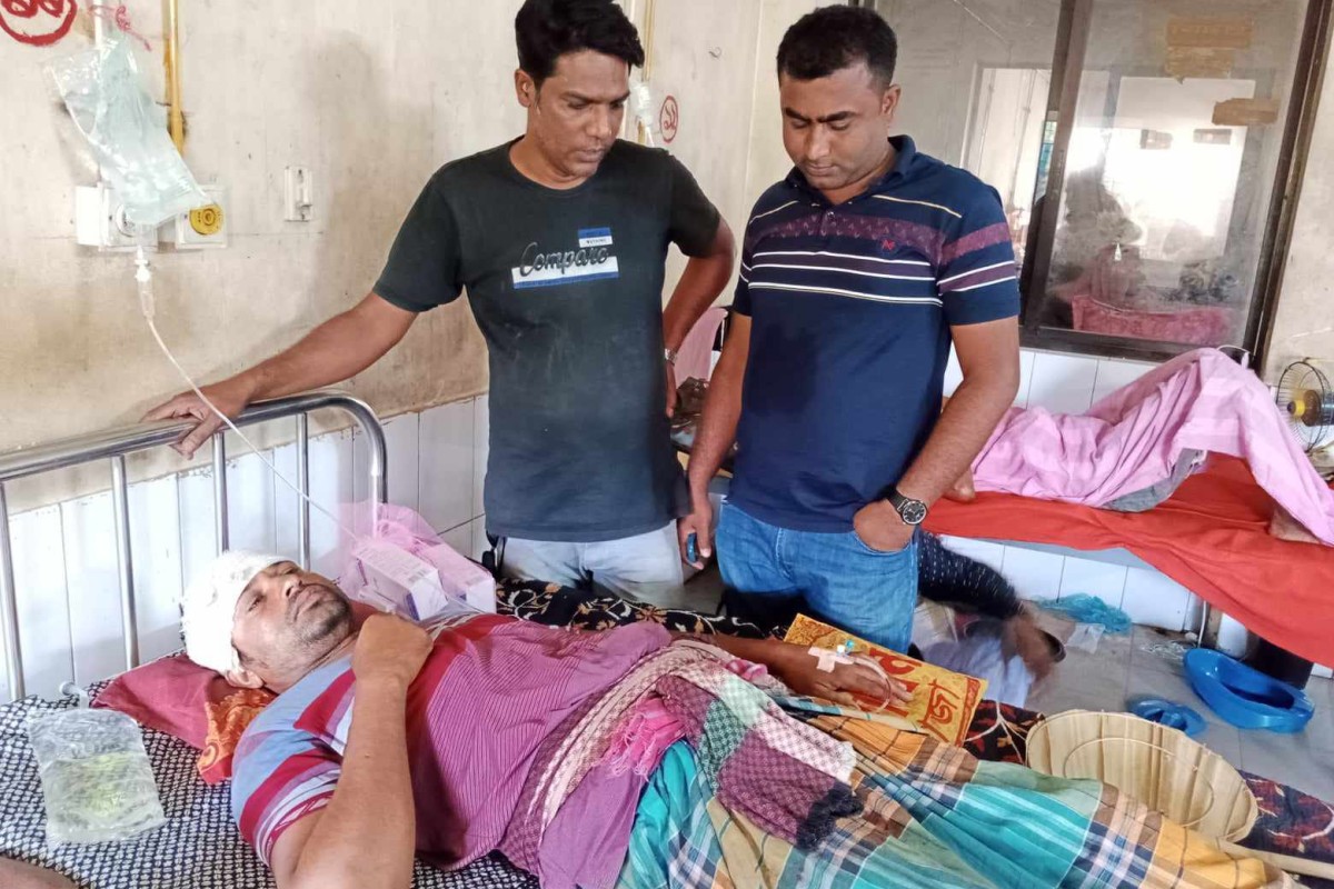 শৈলকুপায় ট্রাক সমর্থকদের হামলায় ৬ নৌকার সমর্থক সহ ১০ জন আহত 
