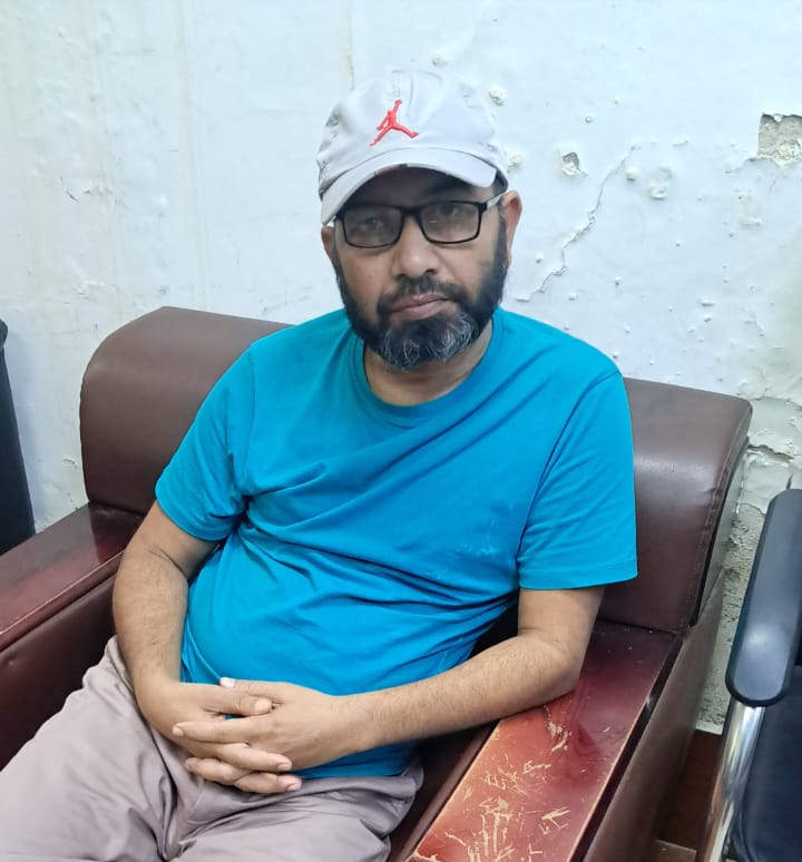 বিশ্বাস ফাউন্ডেশনের চেয়ারম্যান প্রতারক আনিসুর রহমান ঢাকা বিমানবন্দর থেকে গ্রেফতার