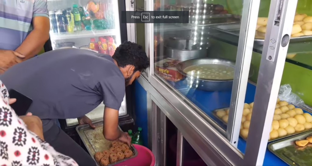 কুষ্টিয়া বিত্তিপাড়ায় বাজার মনিটরিং টিমের আভিযান 5 173867944067a2249079f07 কুষ্টিয়া বিত্তিপাড়ায় বাজার মনিটরিং টিমের আভিযান
